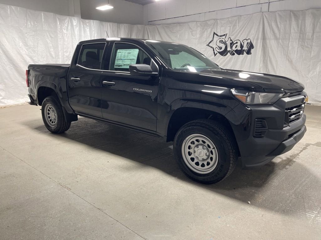 2025 Chevrolet Colorado 4WD Work Truck Crew Cab Short Box's photo