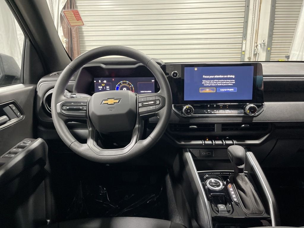 2025 Chevrolet Colorado WT/LT