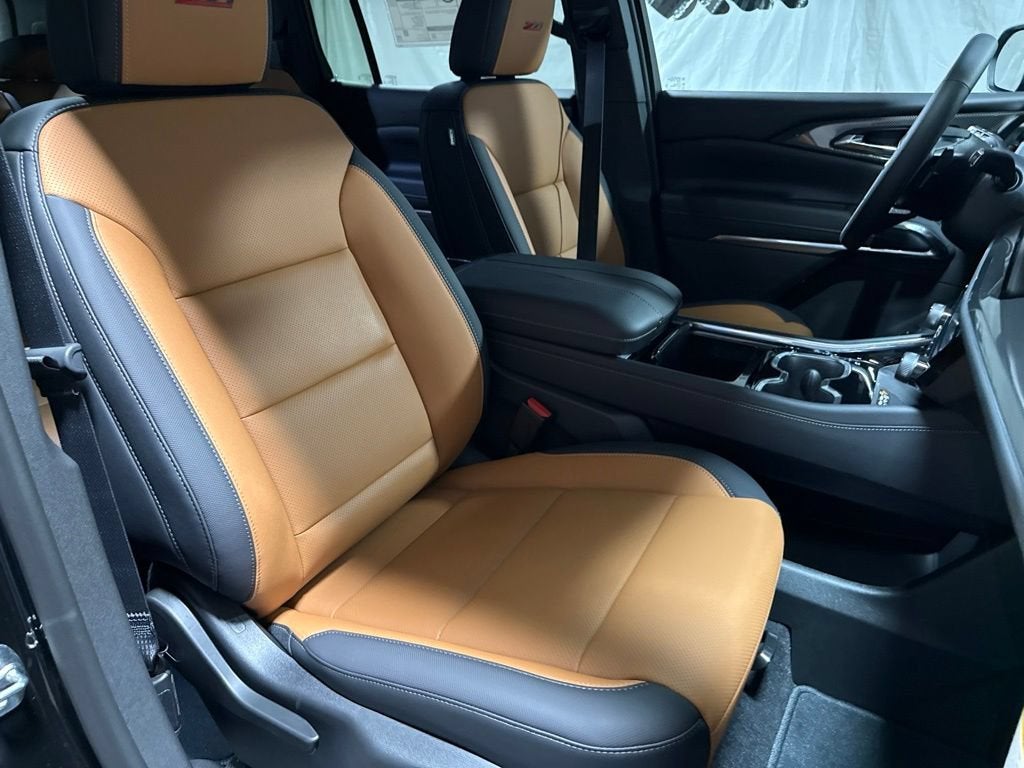 2027 Chevrolet Traverse Z71 - Photo 10