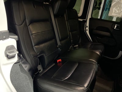 2022 Jeep Wrangler Unlimited Sahara Altitude