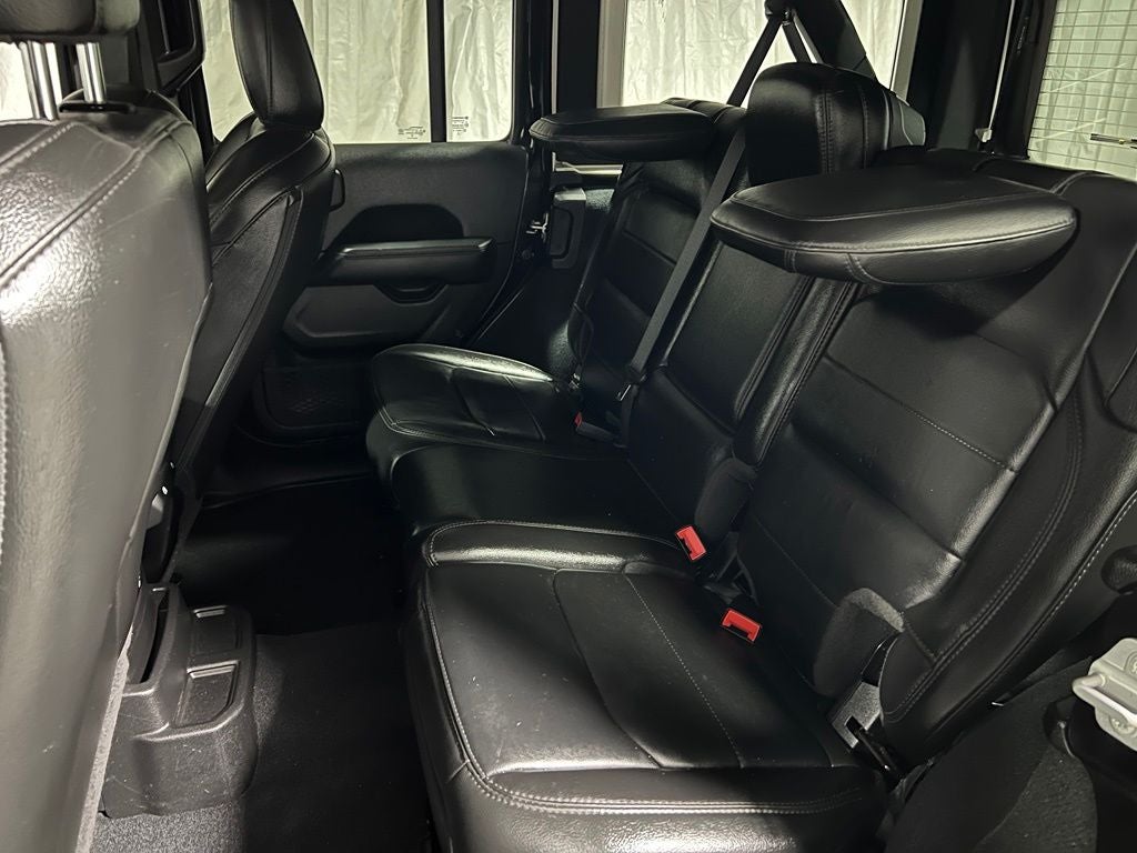 2022 Jeep Wrangler Unlimited Sahara Altitude