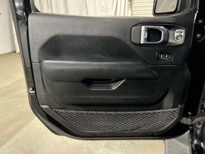2022 Jeep Wrangler Unlimited Sahara Altitude