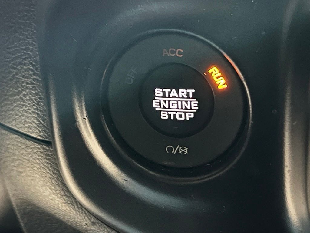 2022 Jeep Wrangler Unlimited Sahara Altitude
