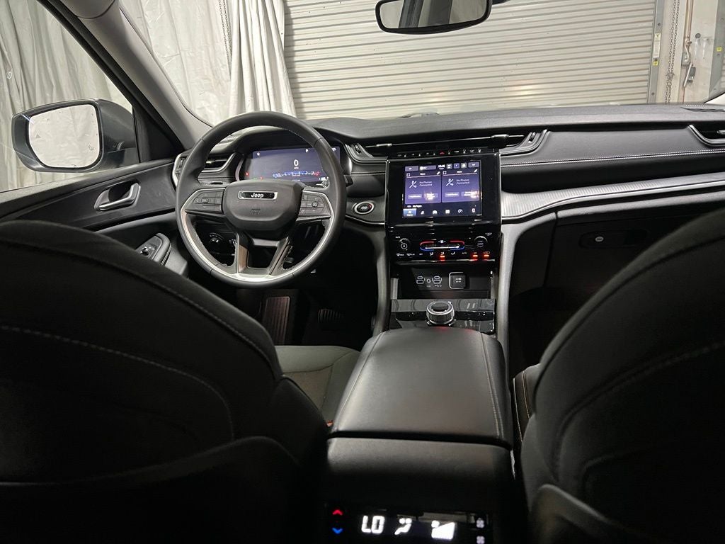 2024 Jeep Grand Cherokee L Laredo