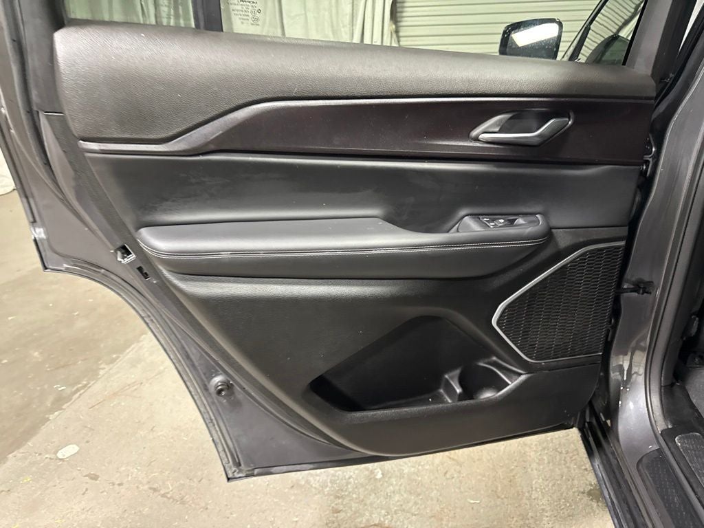 2022 Jeep Grand Cherokee L Altitude