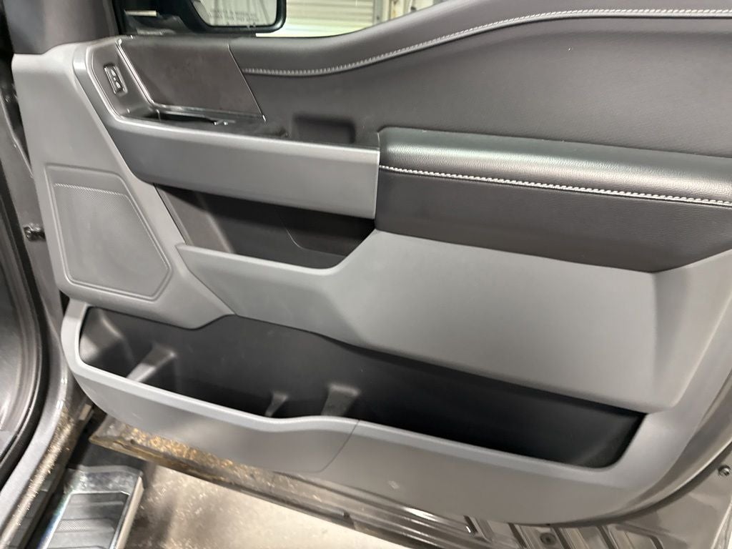 2025 Ford F-150 XLT FX4