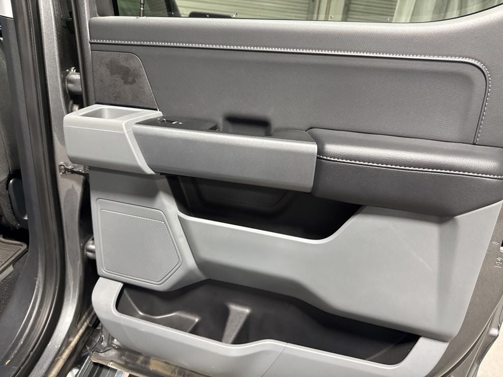 2025 Ford F-150 XLT FX4