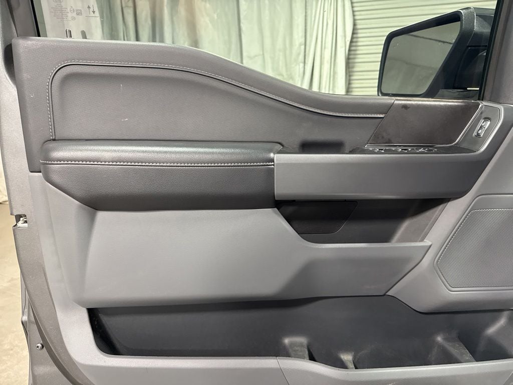 2025 Ford F-150 XLT FX4