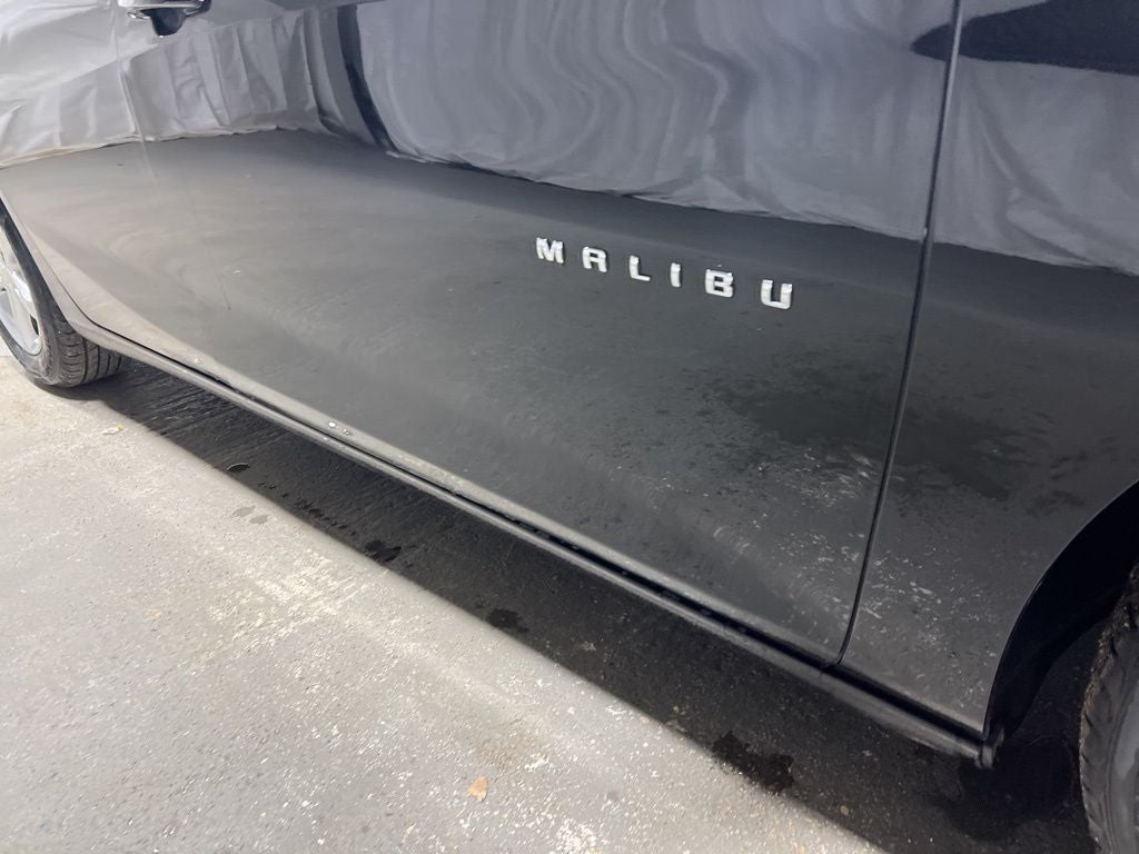 2022 Chevrolet Malibu LS 1LS