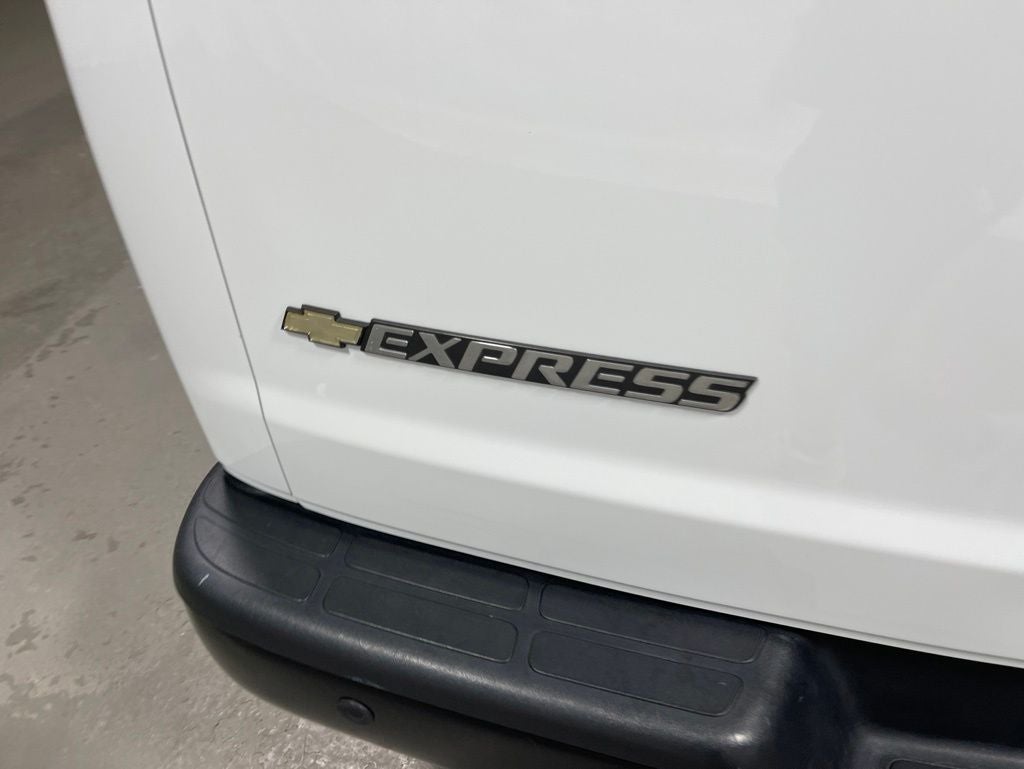 2023 Chevrolet Express 3500 LS Passenger