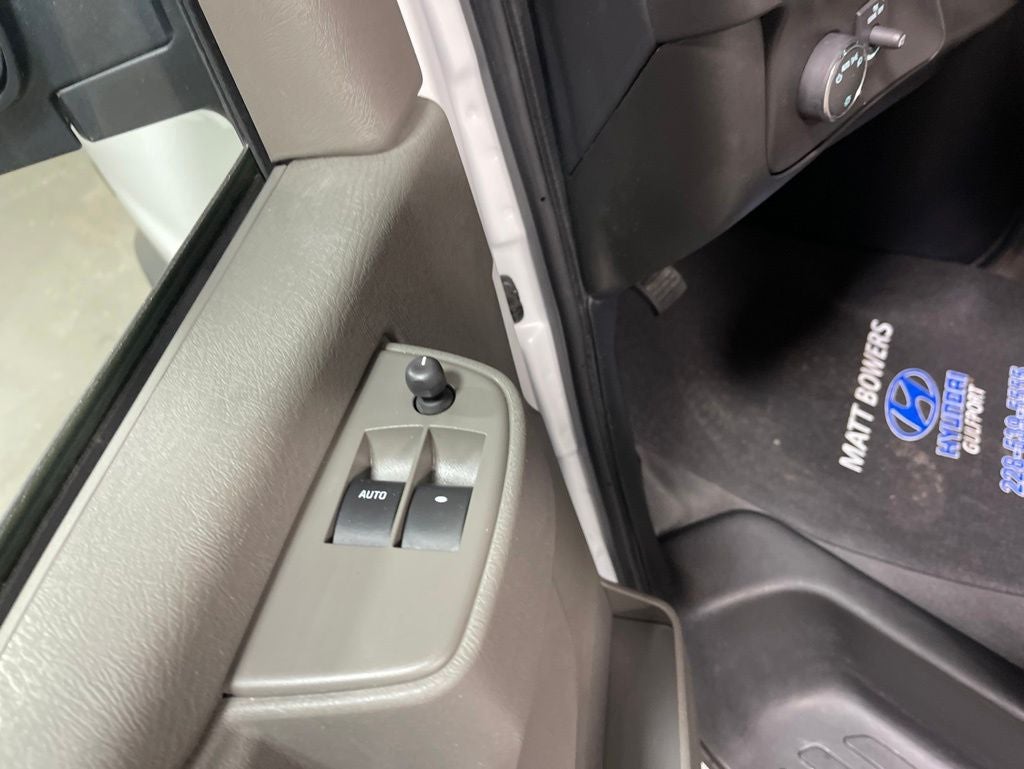 2023 Chevrolet Express 3500 LS Passenger