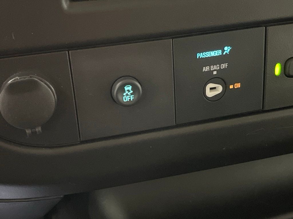 2023 Chevrolet Express 3500 LS Passenger