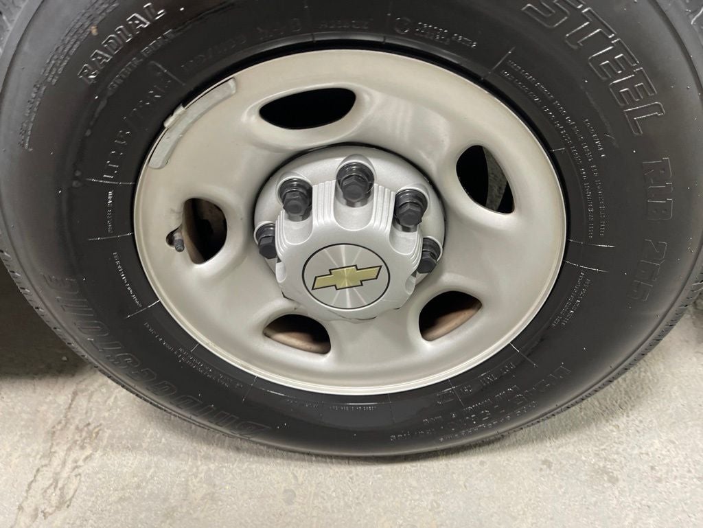 2023 Chevrolet Express 3500 LS Passenger