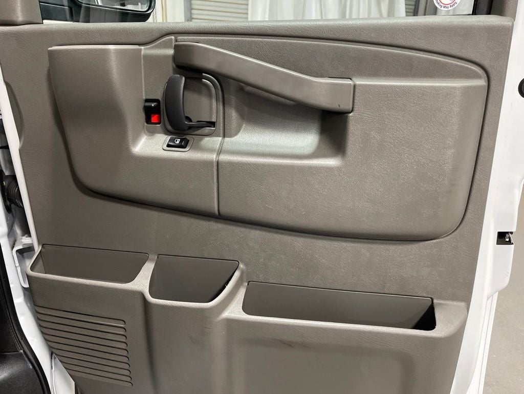 2023 Chevrolet Express 3500 LS Passenger