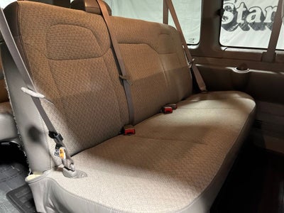 2025 Chevrolet Express 3500 LT 15 Passenger