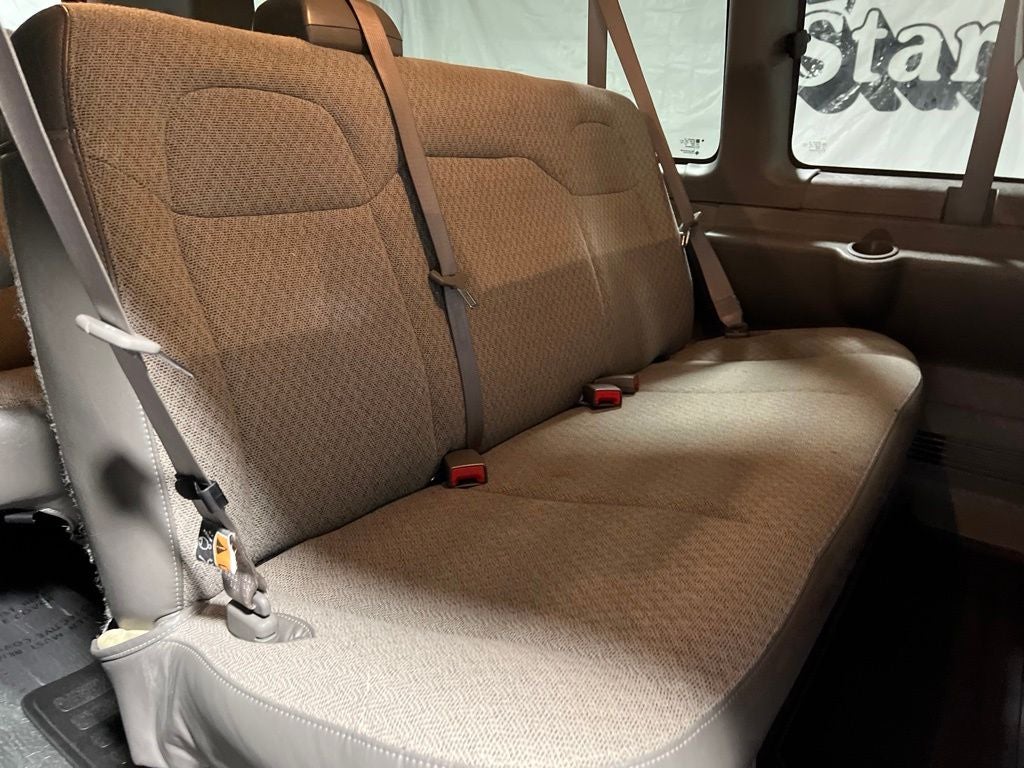 2025 Chevrolet Express 3500 LT 15 Passenger