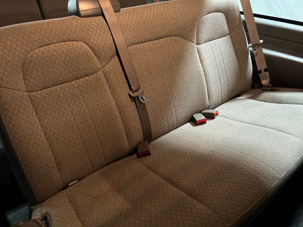 2025 Chevrolet Express 3500 LT 15 Passenger