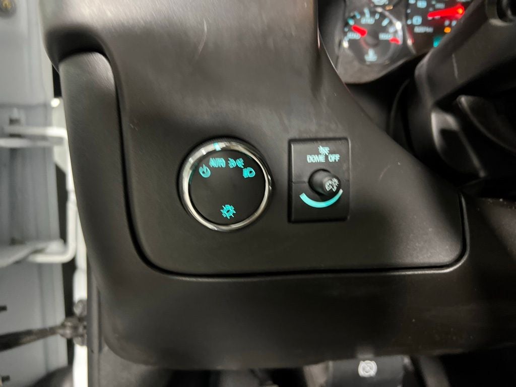 2025 Chevrolet Express 3500 LT 15 Passenger