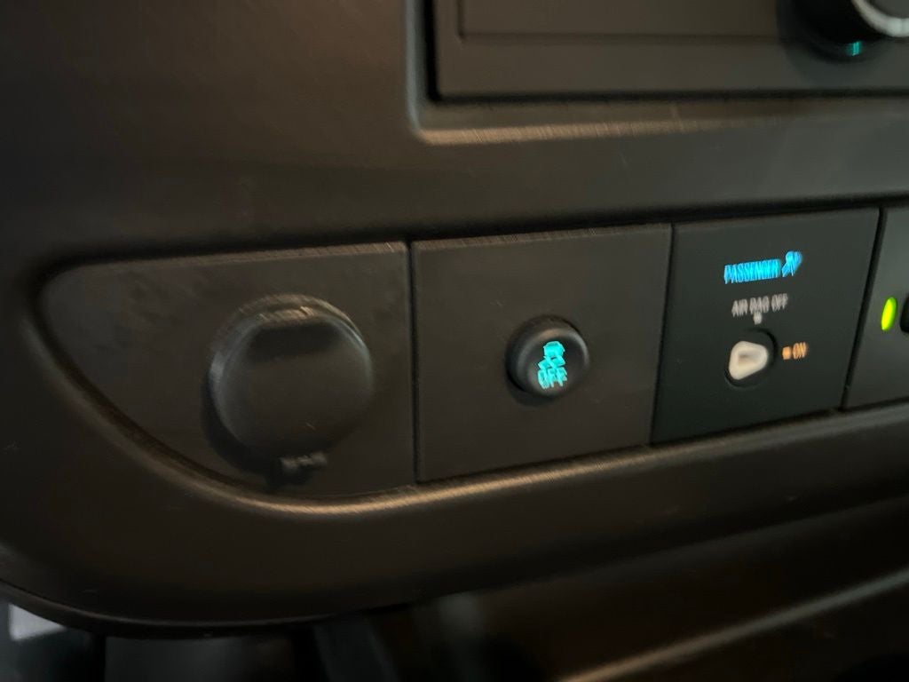 2025 Chevrolet Express 3500 LT 15 Passenger
