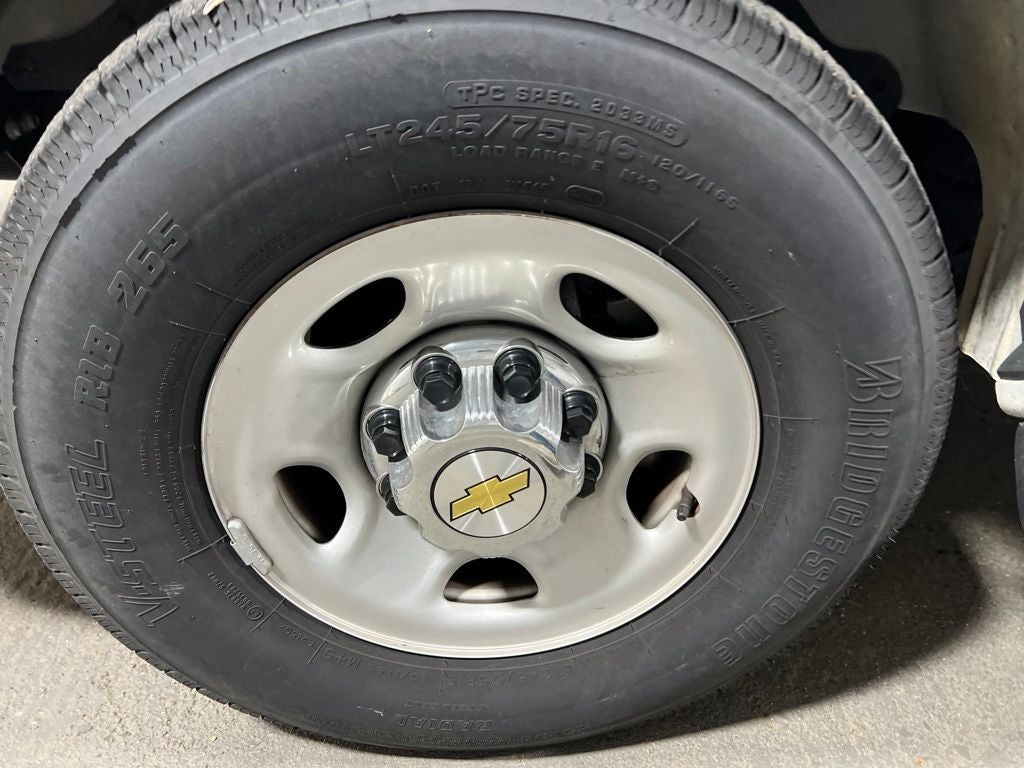 2025 Chevrolet Express 3500 LT 15 Passenger