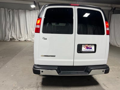 2025 Chevrolet Express 3500 LT 15 Passenger