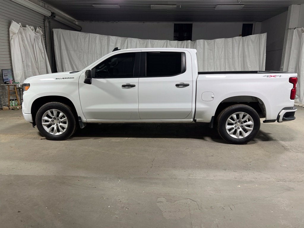 2022 Chevrolet Silverado 1500 Custom