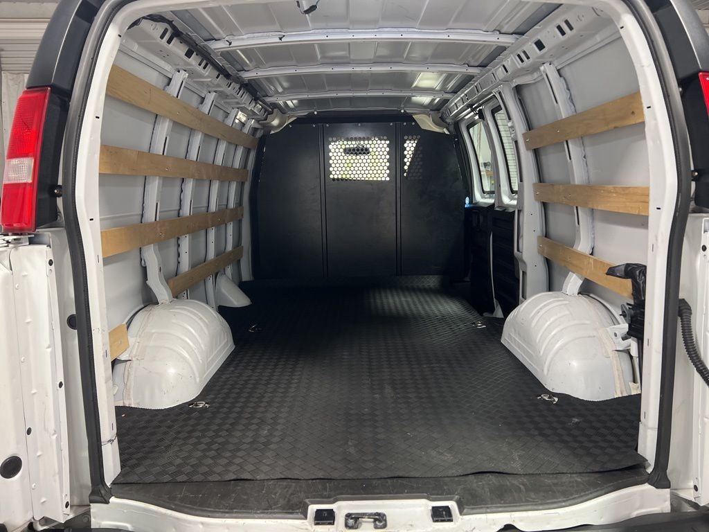2024 Chevrolet Express 2500 Work Van Cargo