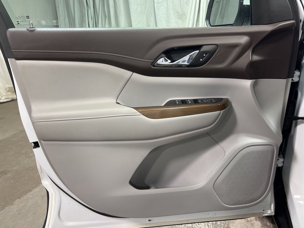 2020 GMC Acadia SLE