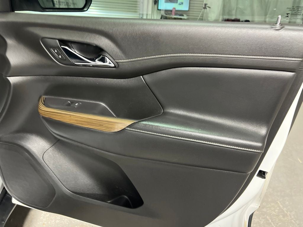2020 GMC Acadia SLE