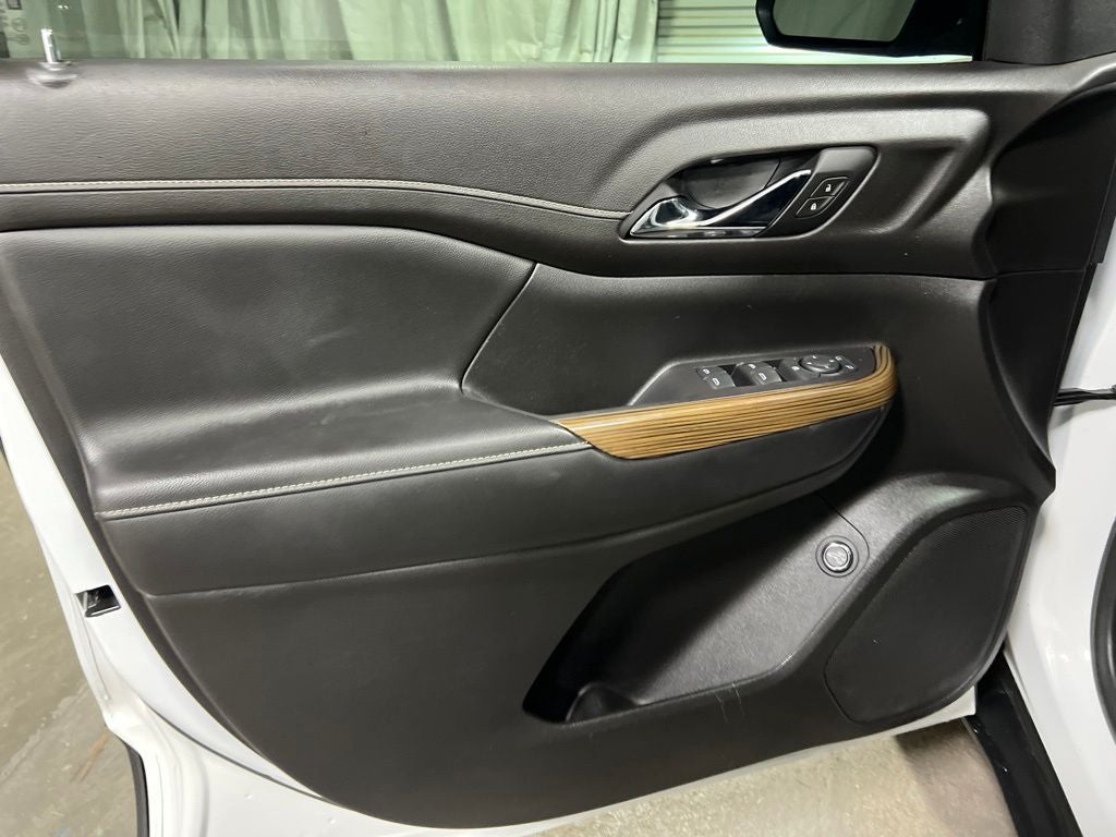 2020 GMC Acadia SLE
