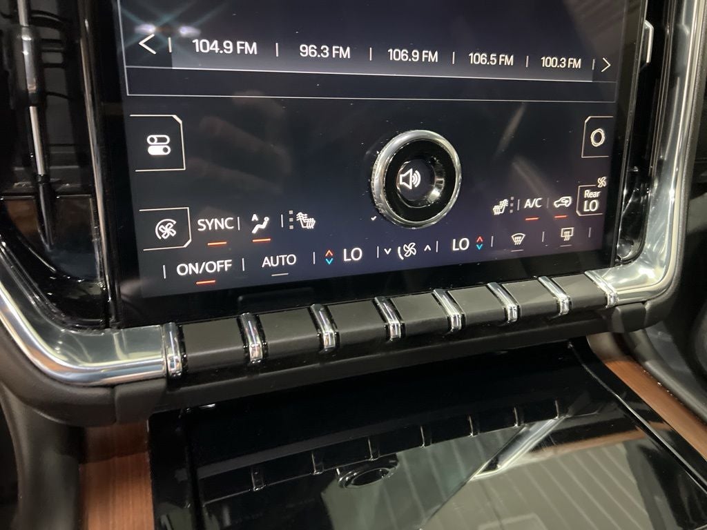 2025 GMC Yukon XL Denali