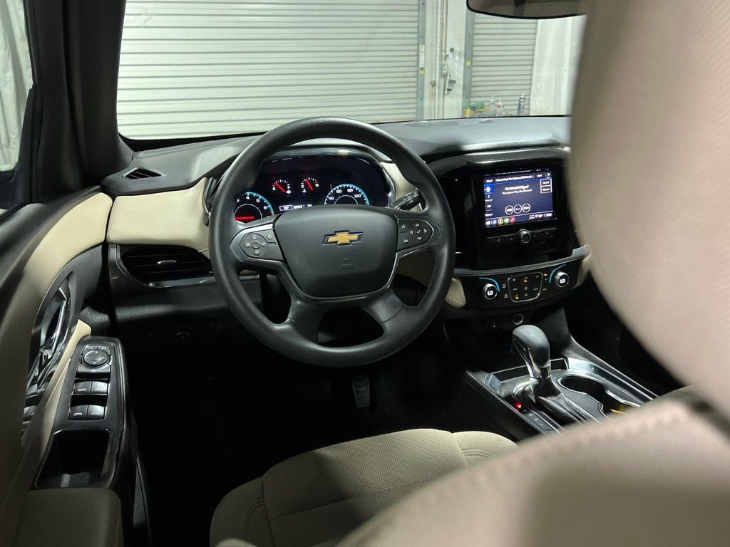 2023 Chevrolet Traverse LS