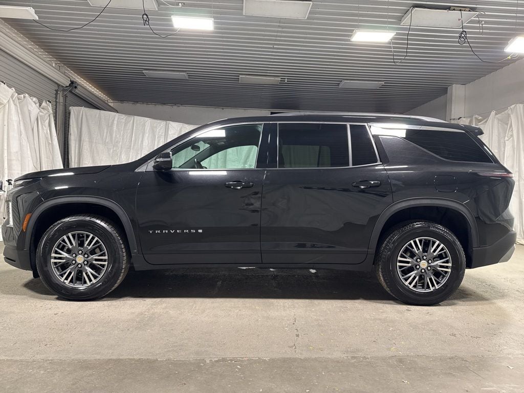 2024 Chevrolet Traverse LT