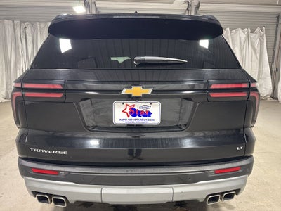 2024 Chevrolet Traverse LT