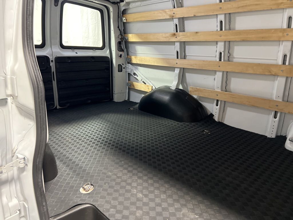 2023 GMC Savana 2500 Work Van