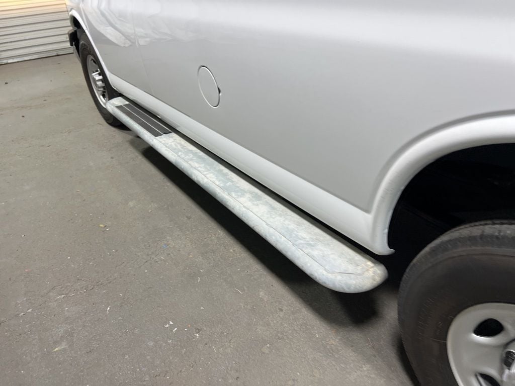 2023 GMC Savana 2500 Work Van