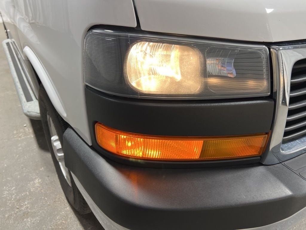 2023 GMC Savana 2500 Work Van