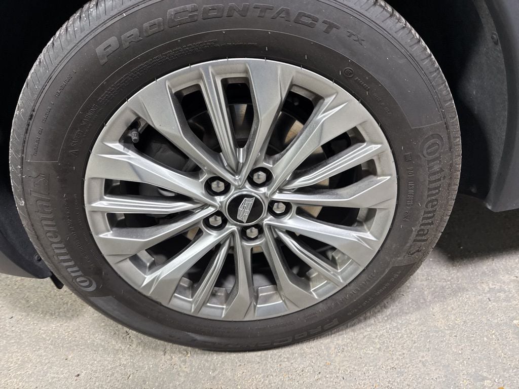 2025 Cadillac XT4 Premium Luxury