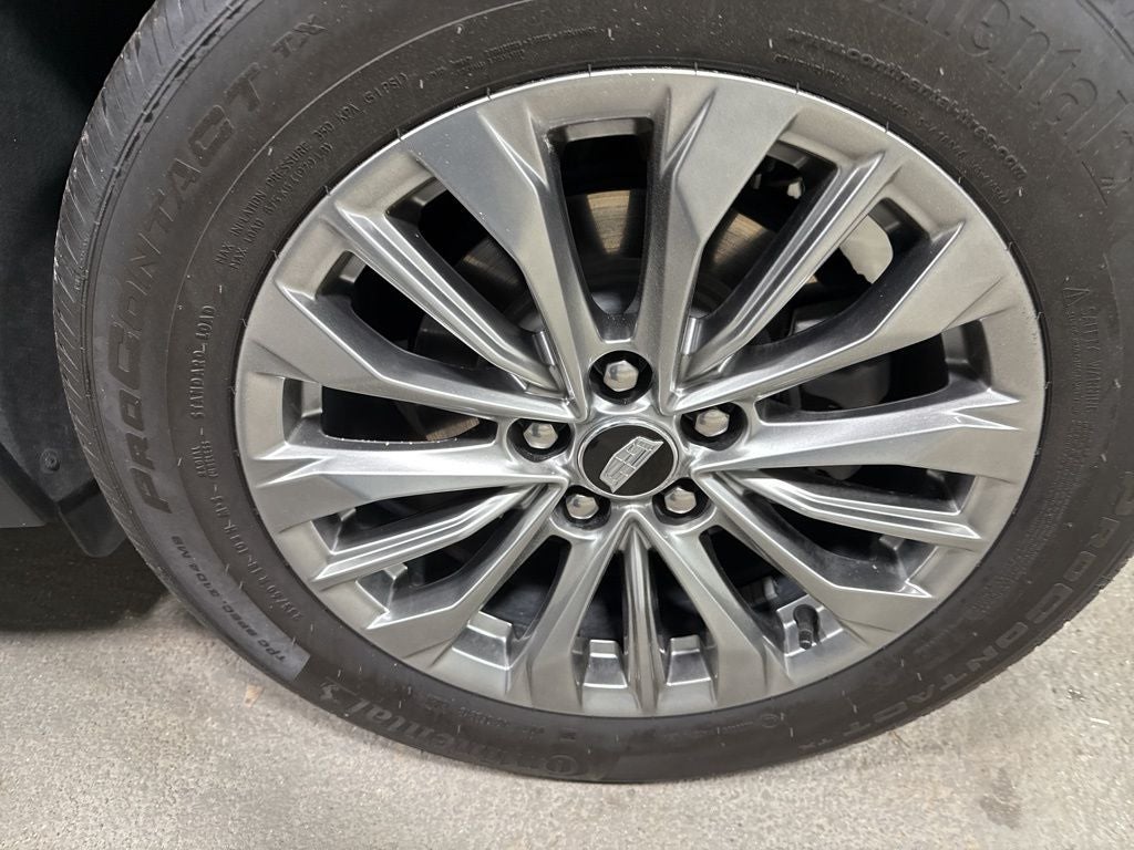 2025 Cadillac XT4 Premium Luxury