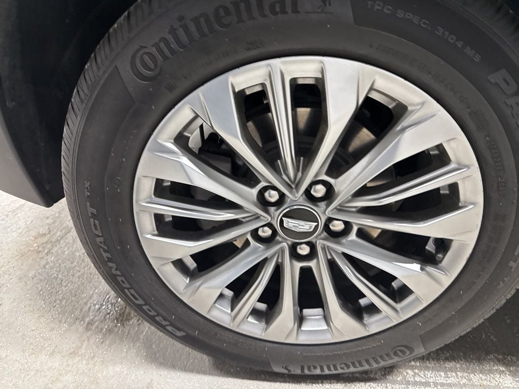 2025 Cadillac XT4 Premium Luxury