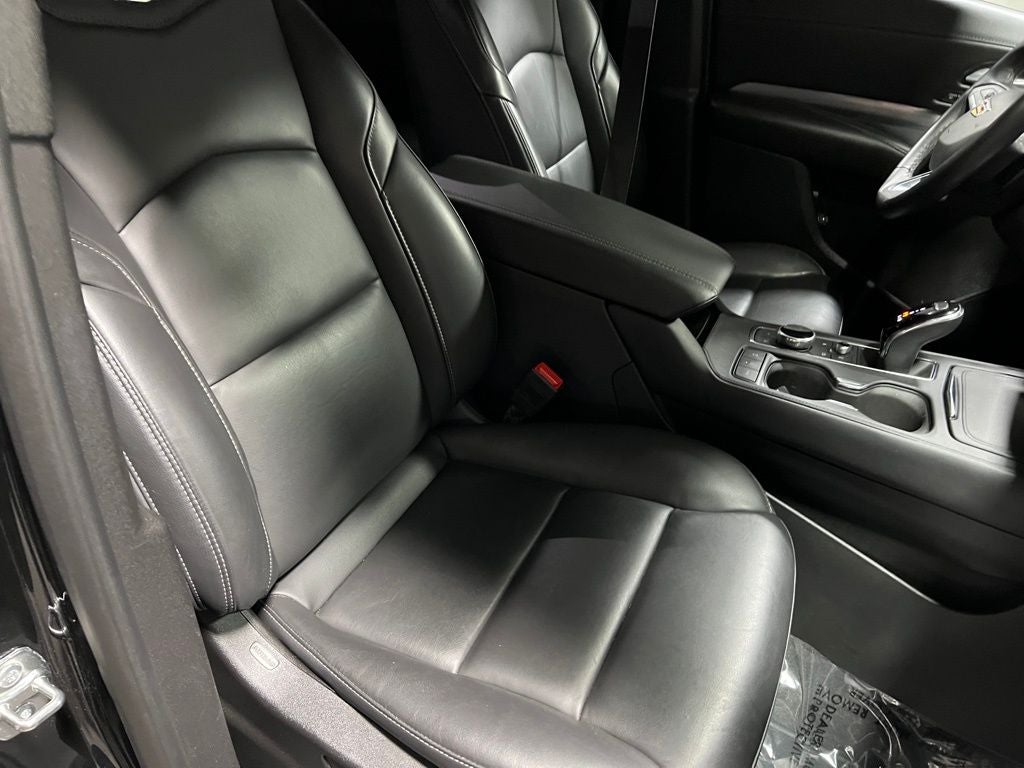 2025 Cadillac XT4 Premium Luxury