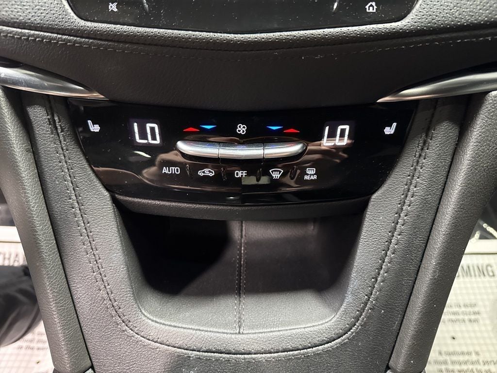 2023 Cadillac XT6 Luxury