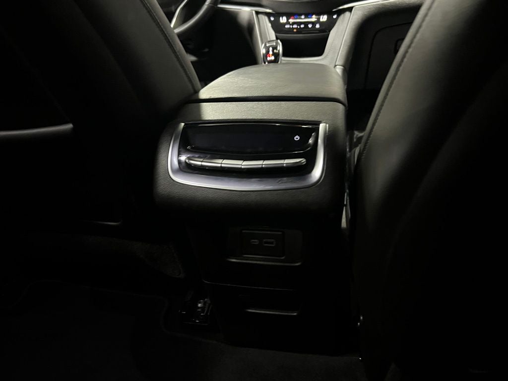 2024 Cadillac XT6 Luxury