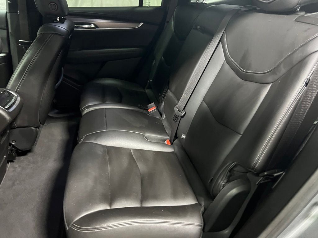 2024 Cadillac XT6 Luxury