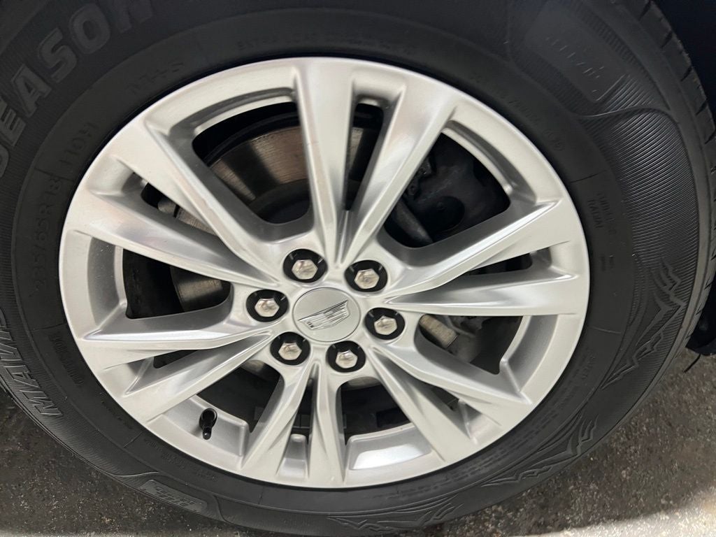 2024 Cadillac XT6 Luxury