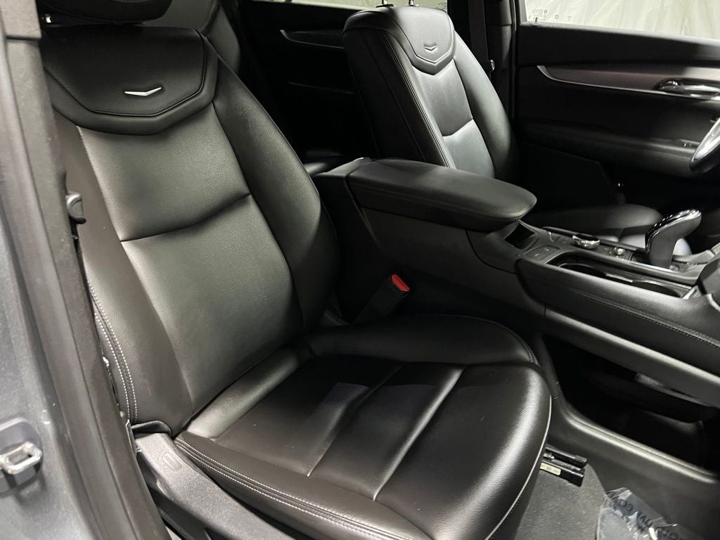 2024 Cadillac XT6 Luxury