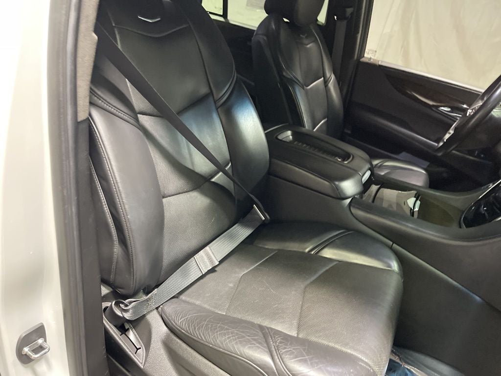 2019 Cadillac Escalade Platinum Edition