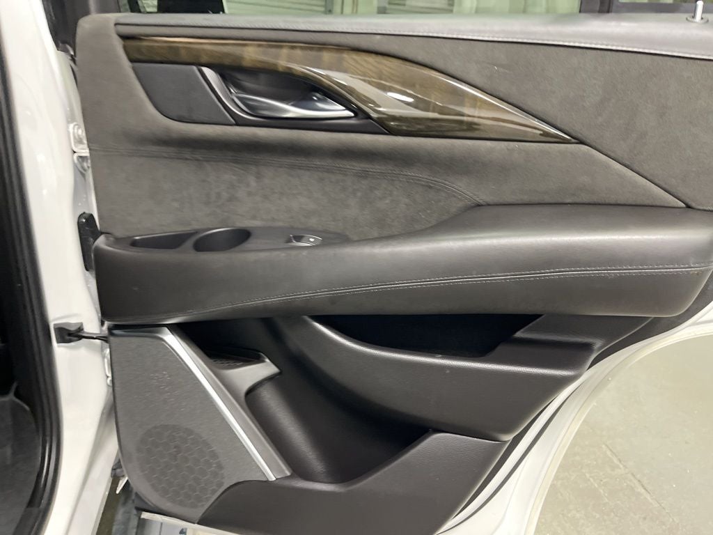 2019 Cadillac Escalade Platinum Edition