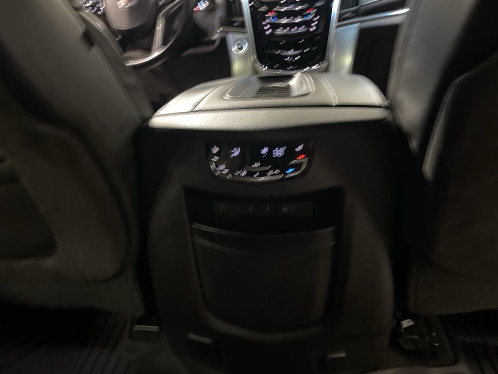 2019 Cadillac Escalade Platinum Edition