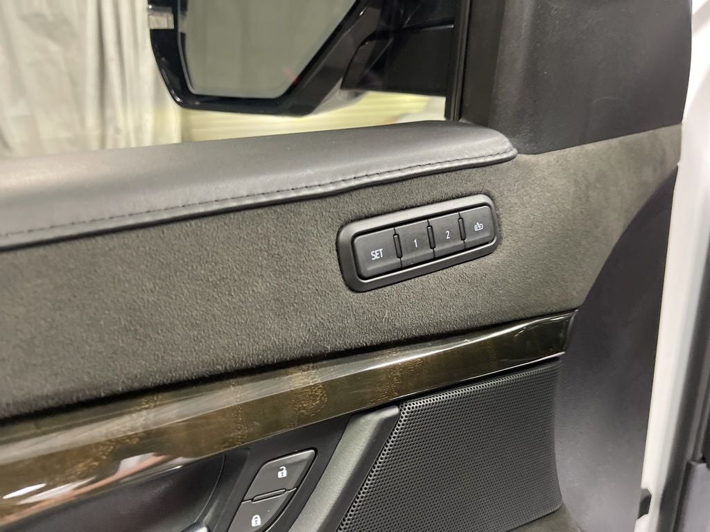 2019 Cadillac Escalade Platinum Edition